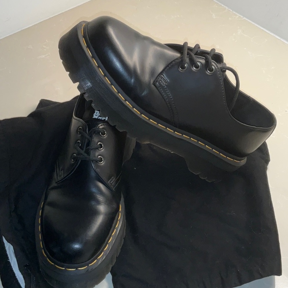 Dr Martens black platform shoes W11/M10